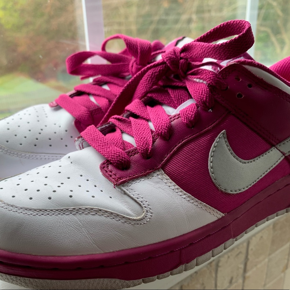 Nike Women’s Dunk, Low, 8.5, Magenta/White
